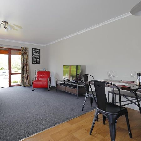 Mokonui Cottage - Te Anau Holiday Home ภายนอก รูปภาพ