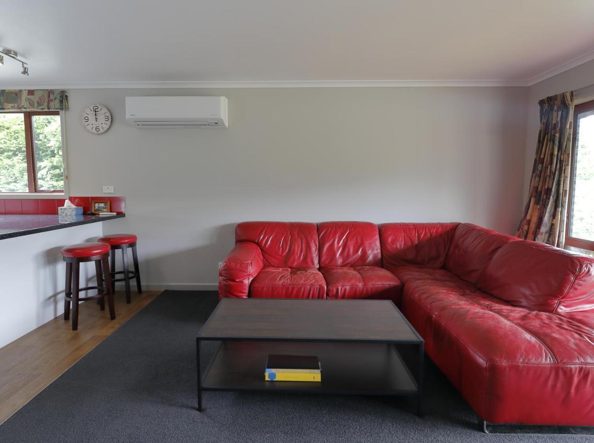 Mokonui Cottage - Te Anau Holiday Home ภายนอก รูปภาพ