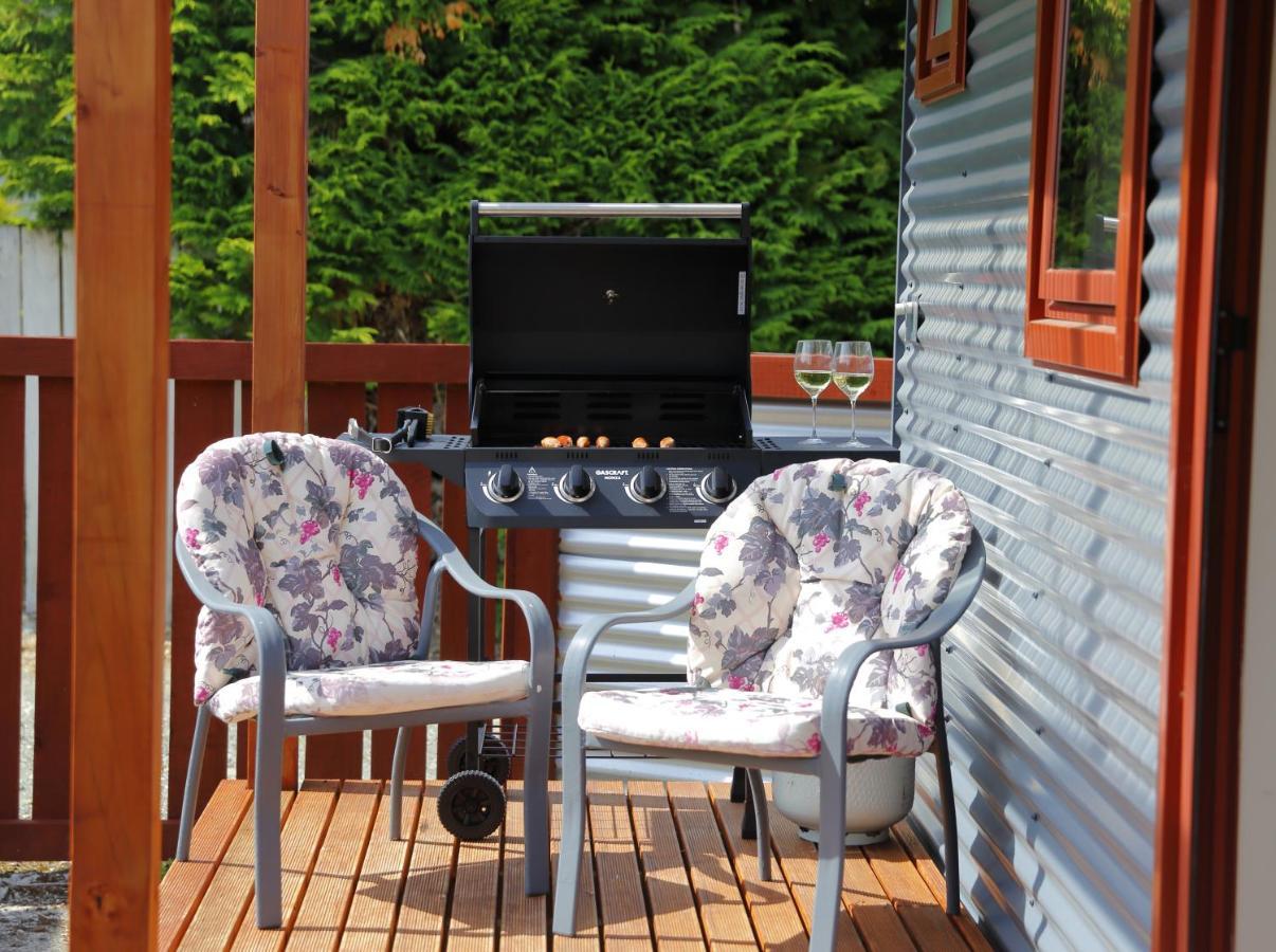 Mokonui Cottage - Te Anau Holiday Home ภายนอก รูปภาพ