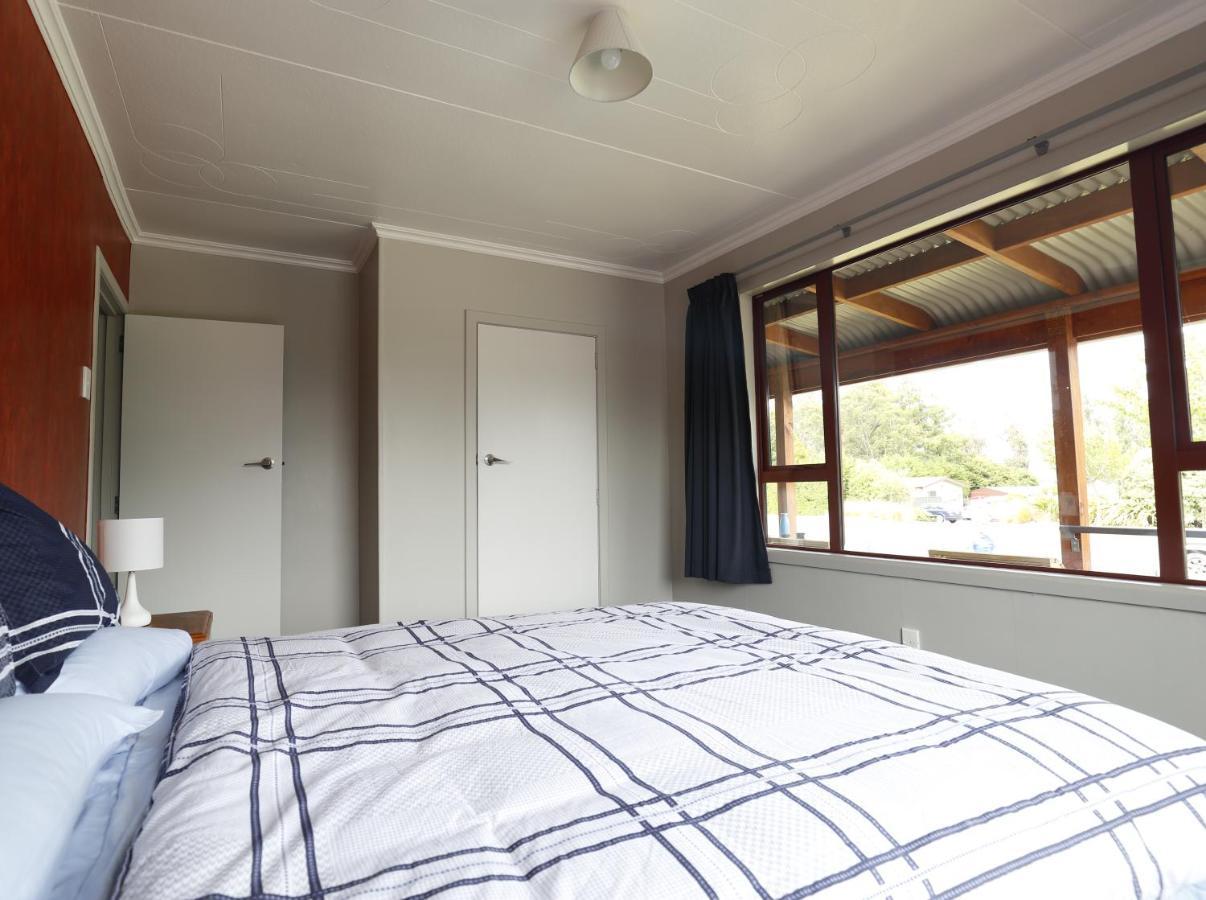Mokonui Cottage - Te Anau Holiday Home ภายนอก รูปภาพ