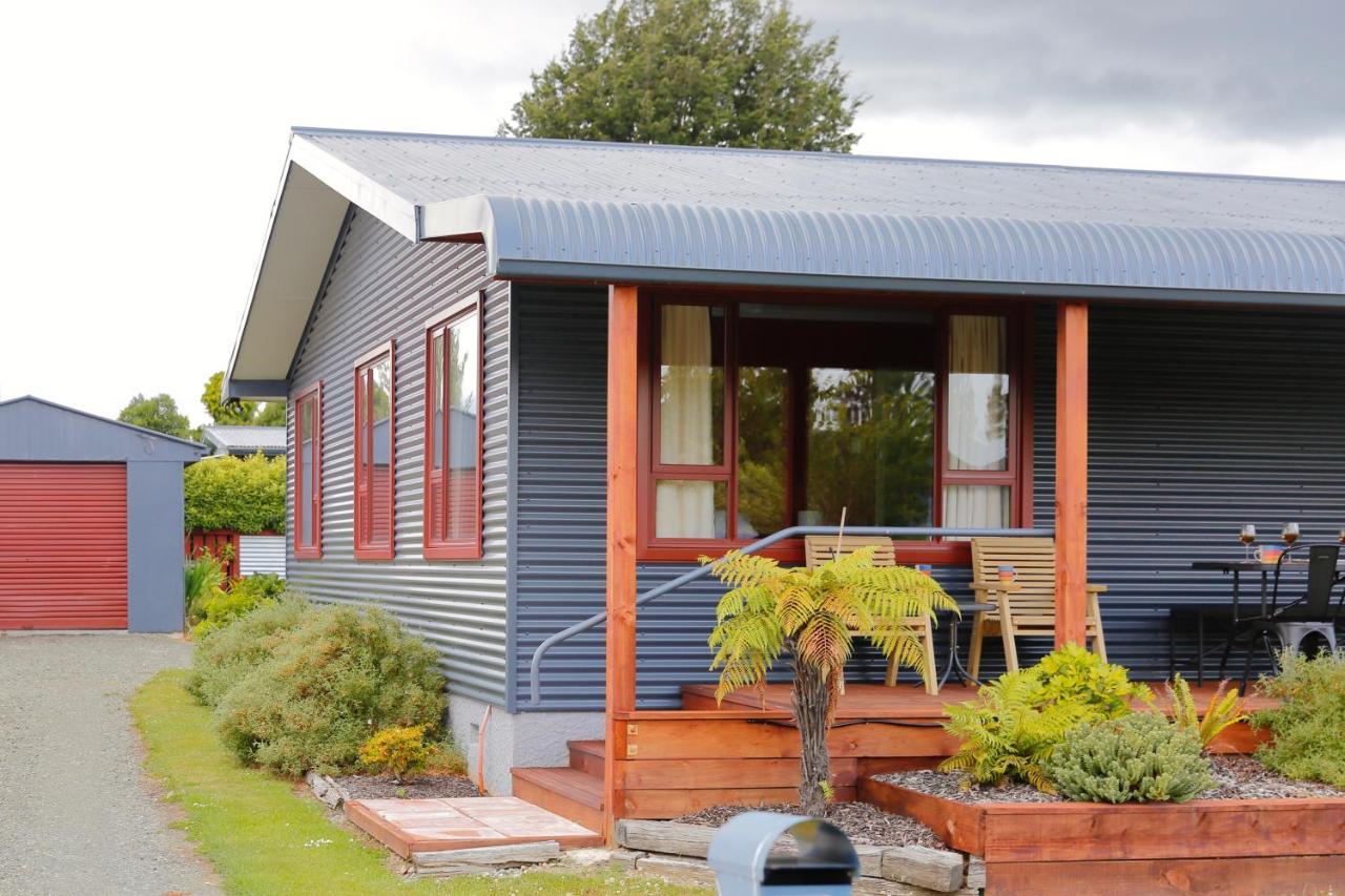 Mokonui Cottage - Te Anau Holiday Home ภายนอก รูปภาพ