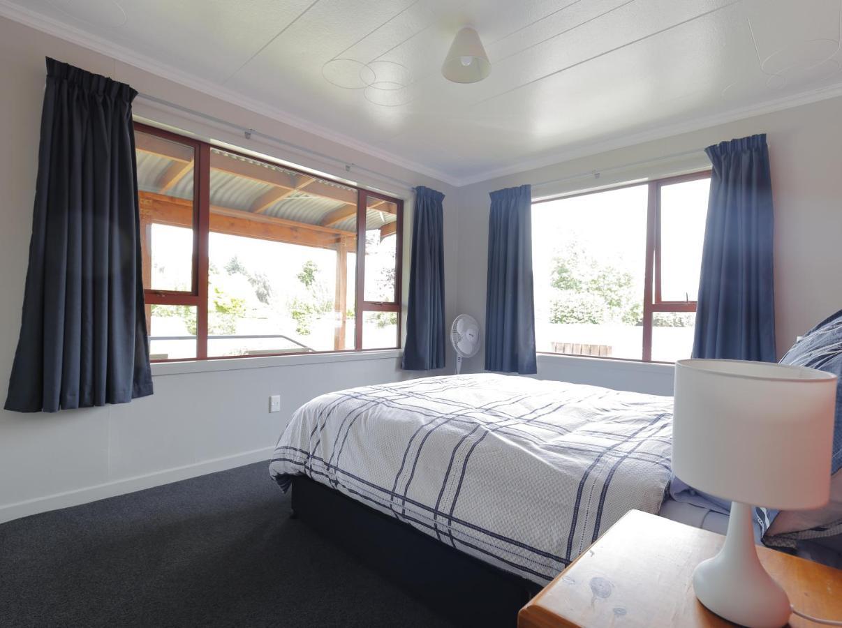 Mokonui Cottage - Te Anau Holiday Home ภายนอก รูปภาพ