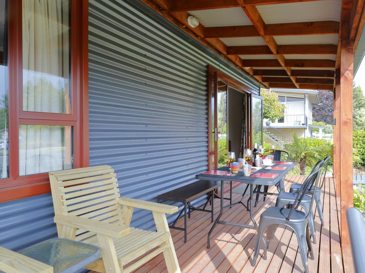 Mokonui Cottage - Te Anau Holiday Home ภายนอก รูปภาพ